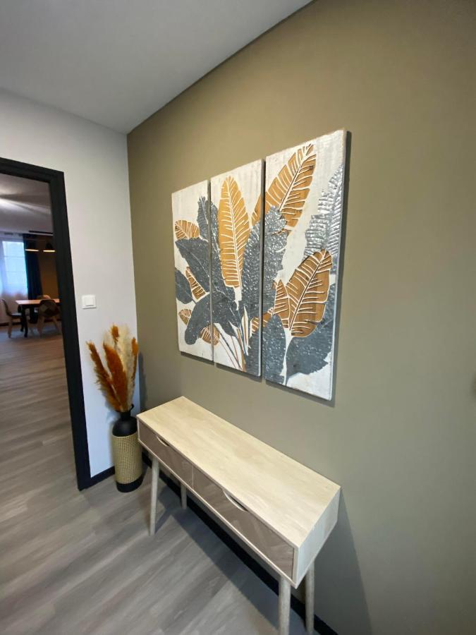 Sejour Detente A Saint-Omer - Jacuzzi Prive, Terrasse, Centre-Ville Et Parking Gratuit المظهر الخارجي الصورة